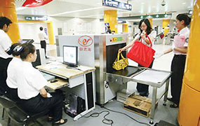 全國軌道交通、快遞等行業發展迅速，快遞X光安檢機出招！